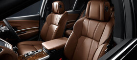 Braune Ledersitze im neuen Honda Legend