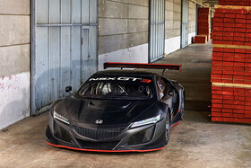 Hohe Frontansicht des Honda NSX GT3