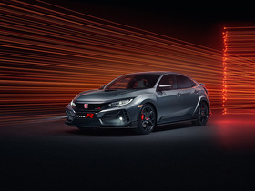 seitliche Frontansicht Honda Civic Type R Sport Line