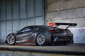 Seitliche Heckansicht des Honda NSX GT3