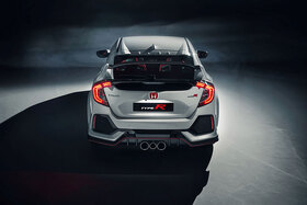 Hohe Heckansicht des neuen Civic Type R