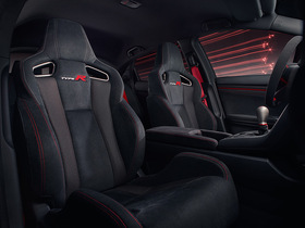 Schwarze Sitze des Honda Civic Type R Sport Line