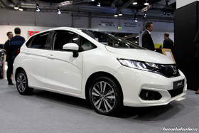 Weisser Honda Jazz an der Auto Zürich