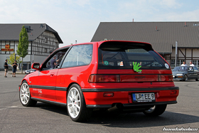 Roter Honda Civic EE9 Turbo von Hinten am EE-Meeting