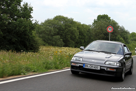 Grauer Honda CRX ED9 auf der Ausfahrt am EE-Meeting
