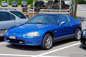 Blauer Honda CRX Targa EG2 mit OZ Ultraleggera Felgen