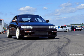 Dunkelbrauner CRX ED9 Turbo von vorne