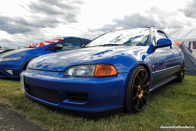 Blaues Honda Civic Coupe EJ1