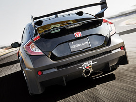 Verfolgerbild Mugen Civic Type R Concept auf Rennstrecke